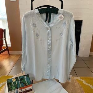 Collette embroidered pajamas. Size Small fits like Medium